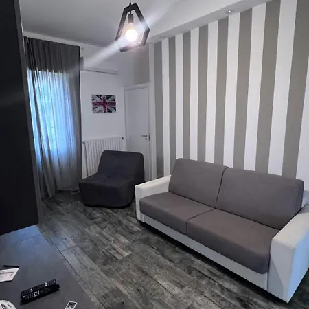 Apartament Ideal House