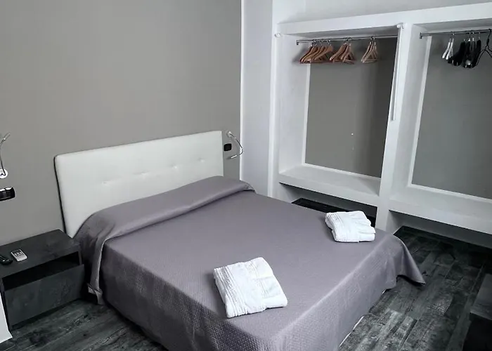 Ideal House * باري